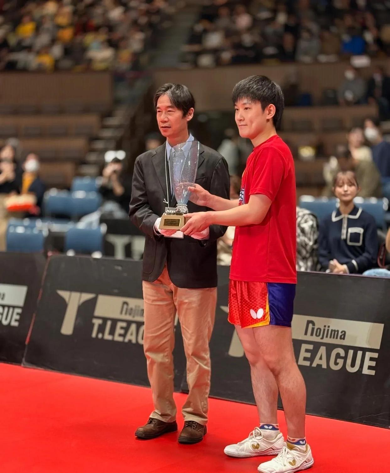 奥地利乒乓球队险胜英国乒乓球队,张本智和送出助攻的简单介绍 奥地利乒乓球队险胜英国乒乓球队,张本智和送出助攻的简单介绍