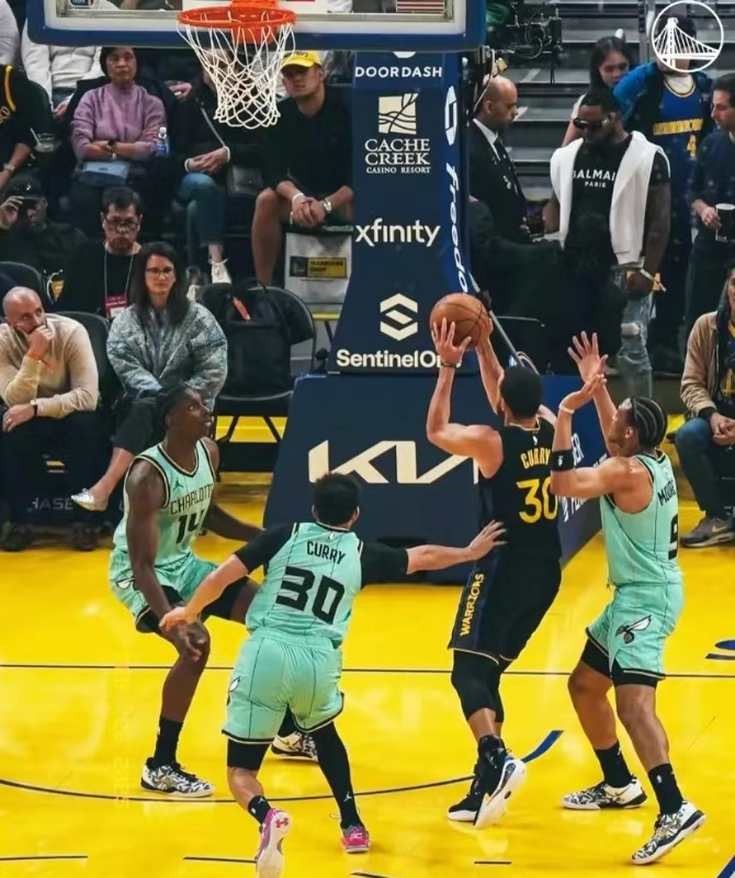 关于美国高中篮球锦标赛总决赛现场观战的信息